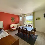 20 M From The Beach, Διαμέρισμα