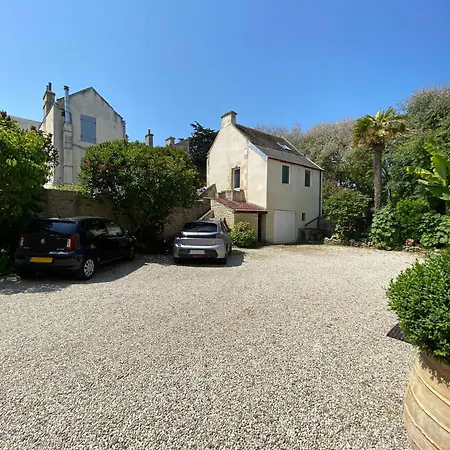 20 M From The Beach, Arromanches-les-Bains