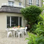Apartment 20 M From The Beach, *