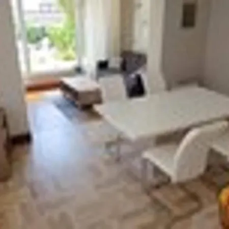 Nice Holiday 20 M From The Beach Les Bains * Arromanches-les-Bains