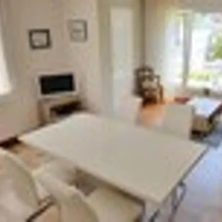 Nice Holiday 20 M From The Beach Les Bains