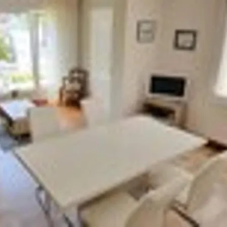 Nice Holiday 20 M From The Beach Les Bains Apartment *