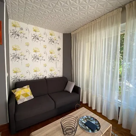 20 M From The Les Bains Διαμέρισμα *