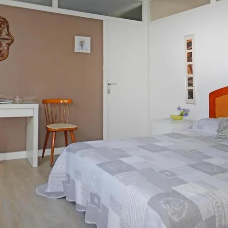 20 M From The Beach, * ארומנש-לה-באינס