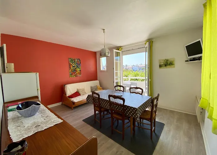 20 M From The Beach, Apartament