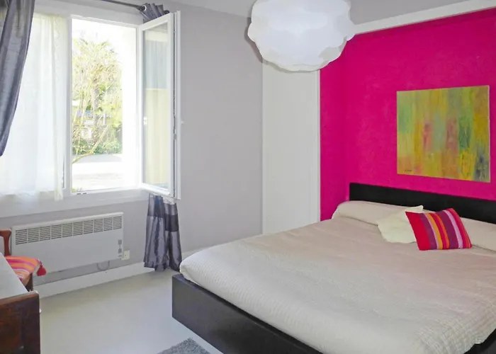 20 M From The Beach, Arromanches-les-Bains